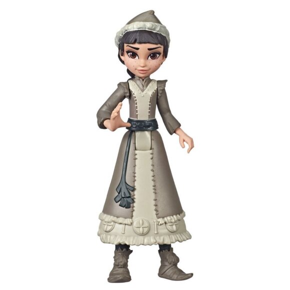 FREE*❤️Disney Frozen Honeymaren Norwegian bunad traditional ethnic dress figure - Picture 7 of 11